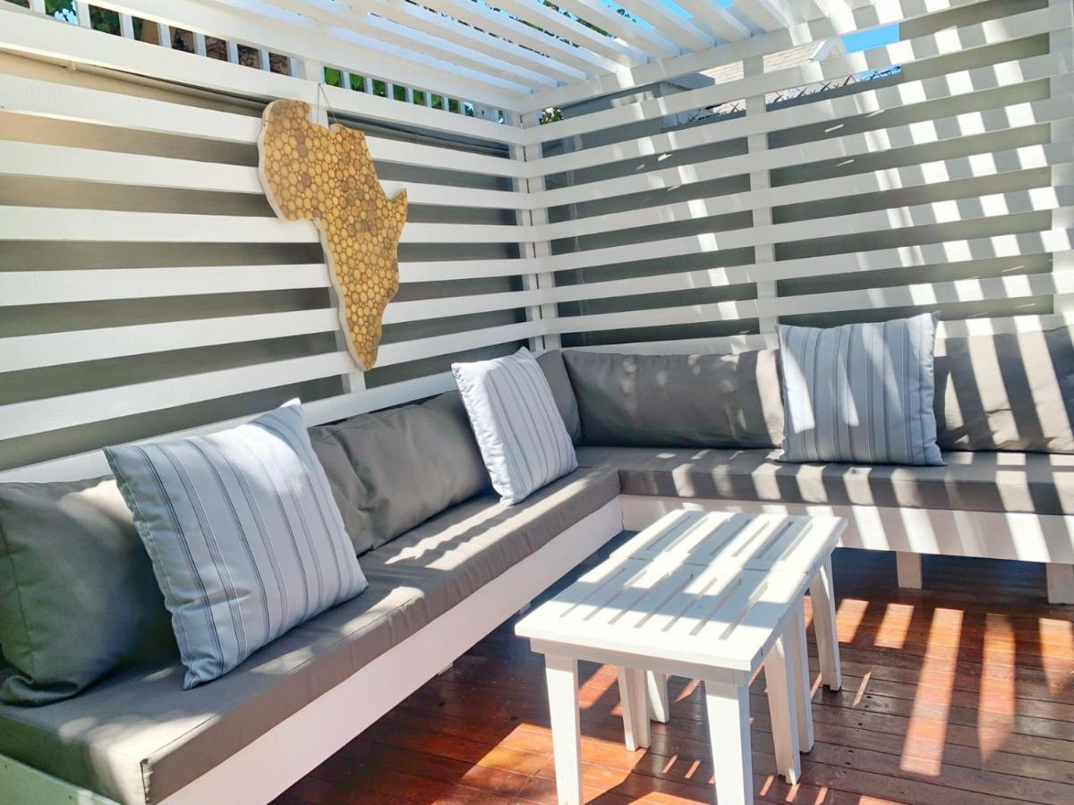 4 On Varneys Guest House Кейптаун Екстериор снимка