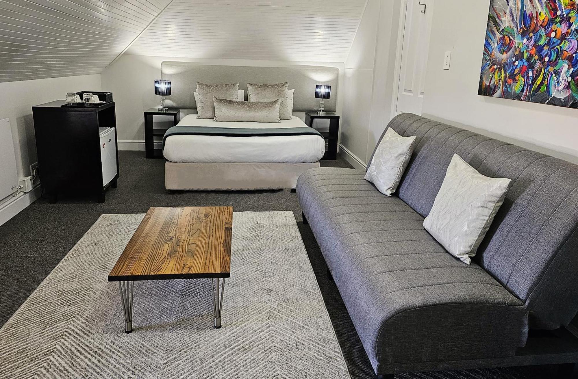 4 On Varneys Guest House Кейптаун Екстериор снимка
